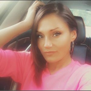 Meet your Posher, Cortney